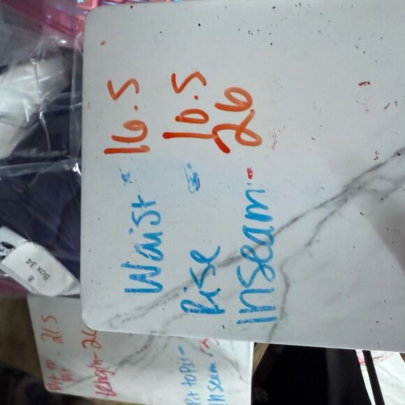 Levi’s Women’s 12/31 Pink Jogger Jeans New - Picture 5 of 6